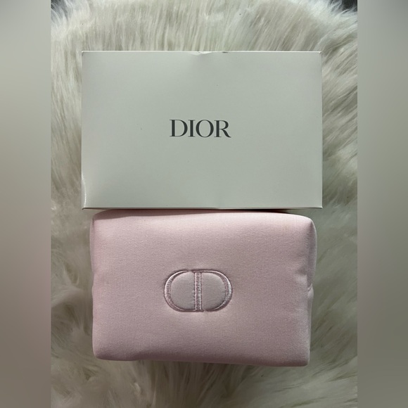 Dior Pouch - Picture 3 of 7